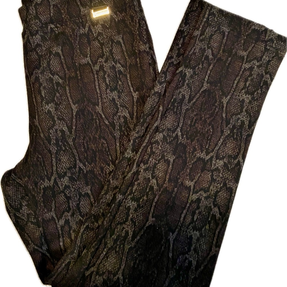 Elastic waist pants